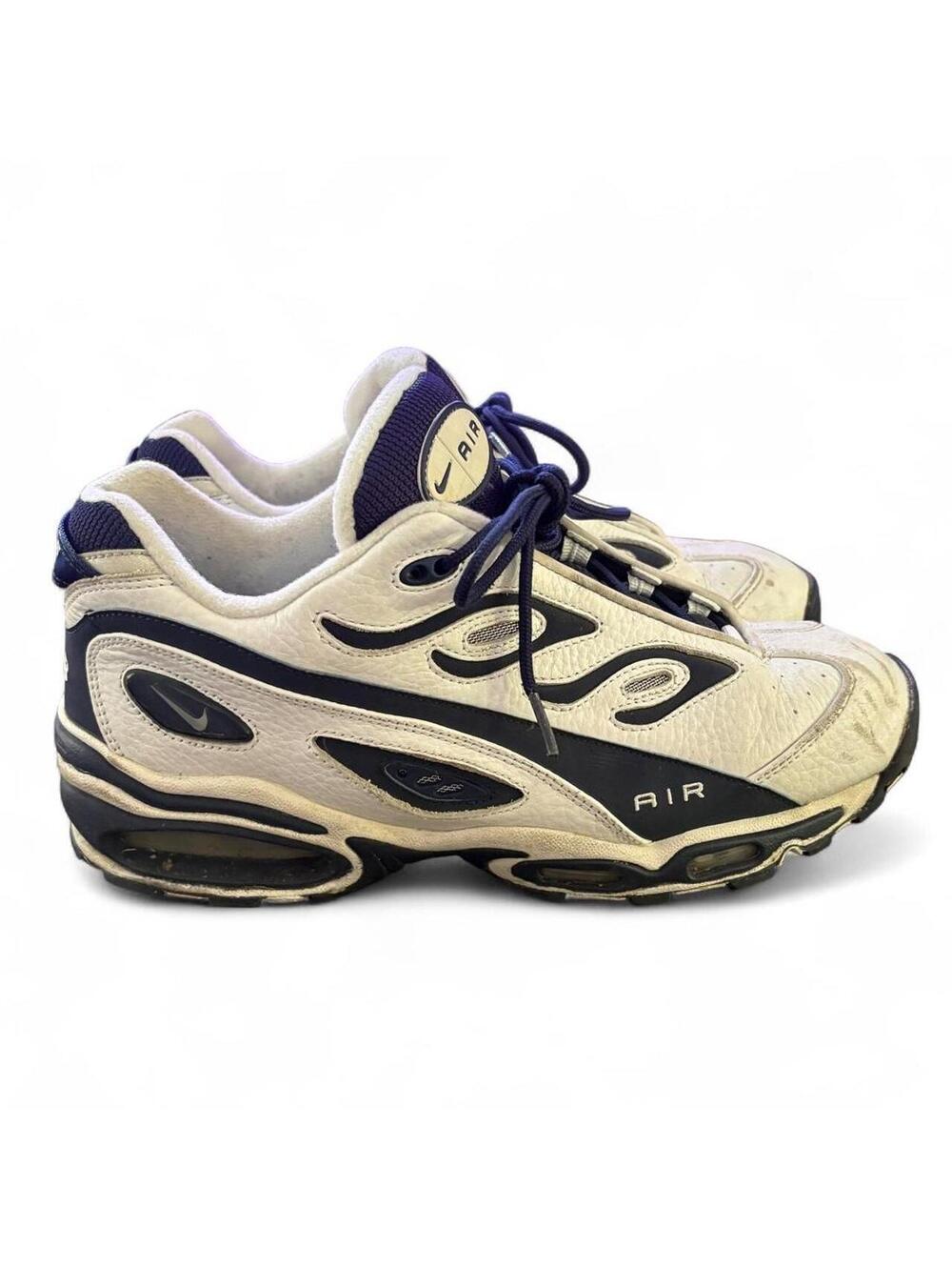 Crazy fire Y2K chunky vintage Nike trainers.
